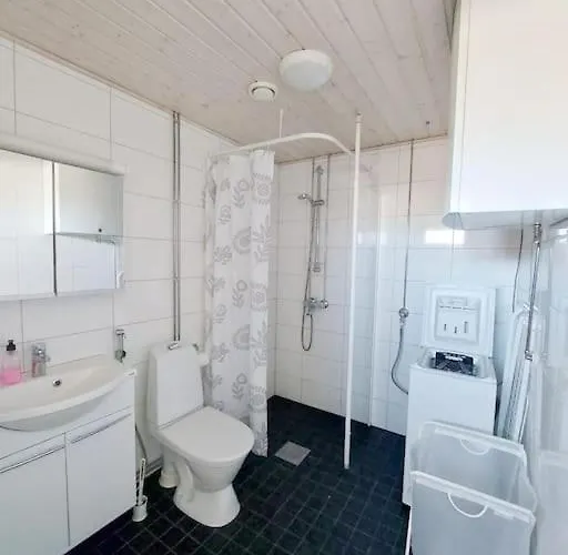 Kotimaailma - Valoisa Kalustettu Yksioe Espoossa شقة