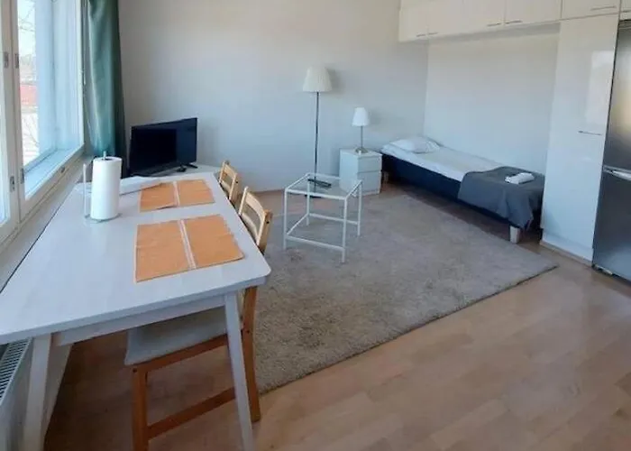 شقة Kotimaailma - Valoisa Kalustettu Yksioe Espoossa إسبو