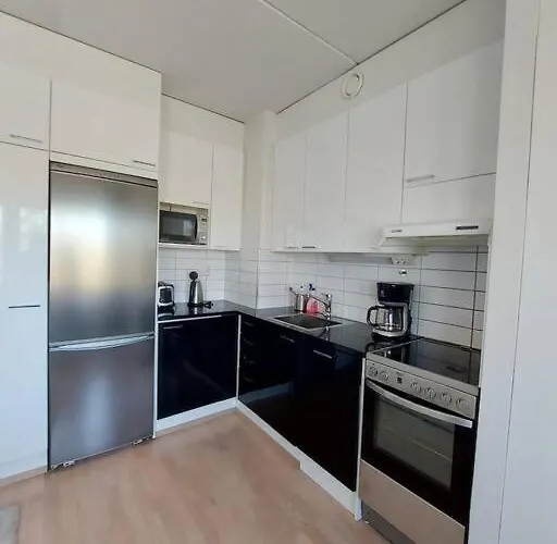 Kotimaailma - Valoisa Kalustettu Yksioe Espoossa * אספו