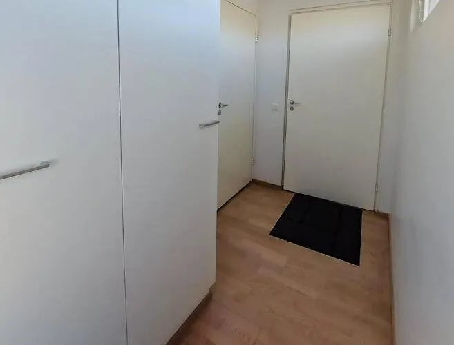 דירה Kotimaailma - Valoisa Kalustettu Yksioe Espoossa